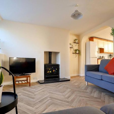 4 Bed Home 3 Mins From Harbour + Sandy Beach Folkestone Exterior photo